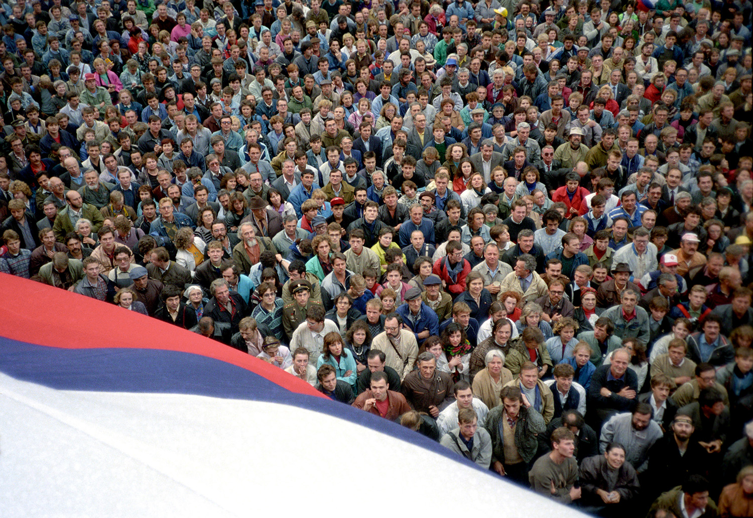 Демограф. Демография люди. Миллионы людей в России. Демография люди в России. Демография фотографии.