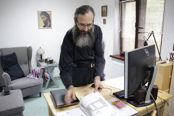 В монастырь нужно идти молодым. Почему мужчины становятся монахами - Sputnik Беларусь