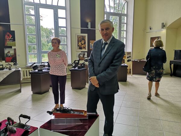 От орудия пыток до незаменимого помощника – в Витебске открыли Музей утюга - Sputnik Беларусь