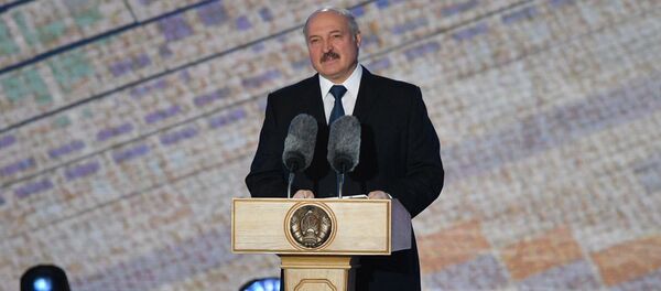 Александр Лукашенко на празднике Александрия собирает друзей Александр Лукашенко на празднике Александрия собирает друзей - Sputnik Беларусь