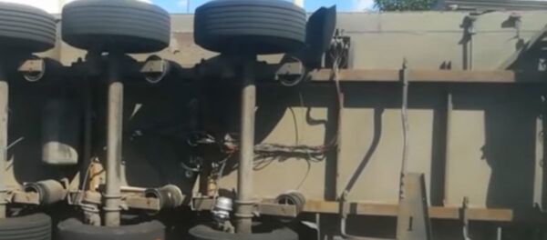 Фура с незаконным грузом перевернулась под Могилевом - Sputnik Беларусь