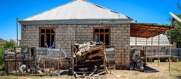 Последствия обстрела на азербайджано-армянской границе - Sputnik Беларусь