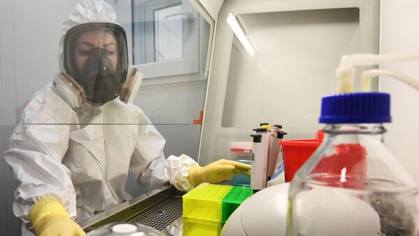 Исследования коронавируса в лаборатории - Sputnik Беларусь