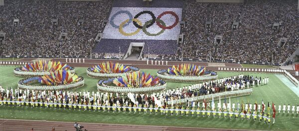 Торжественная церемония закрытия Игр XXII Олимпиады. Центральный стадион имени В.И. Ленина 3 августа 1980 года. Торжественная церемония закрытия Игр XXII Олимпиады. Центральный стадион имени В.И. Ленина 3 августа 1980 года. - Sputnik Беларусь