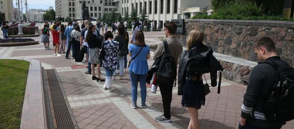 Очередь в ЦИК - Sputnik Беларусь