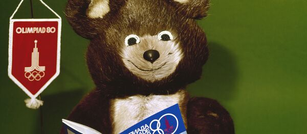 Плакат Олимпийский Мишка - символ Олимпиады - Sputnik Беларусь