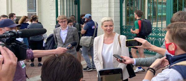 Представители штаба Виктора Бабарико - Мария Колесникова и Илья Салей - Sputnik Беларусь