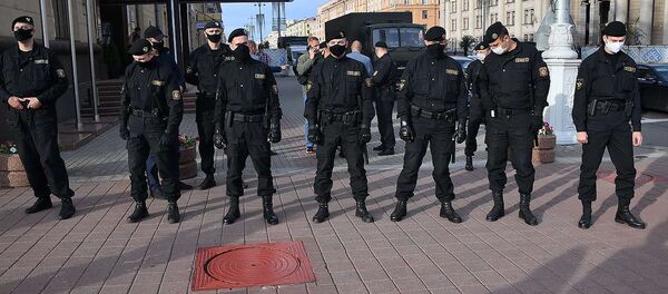 Очередь в ЦИК не переросла в стихийную акцию протеста - Sputnik Беларусь