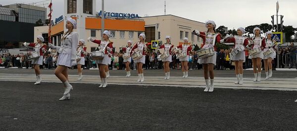 С байкерами и трамваями: в Витебске открыли Полоцкий путепровод С байкерами и трамваями: в Витебске открыли Полоцкий путепровод - Sputnik Беларусь