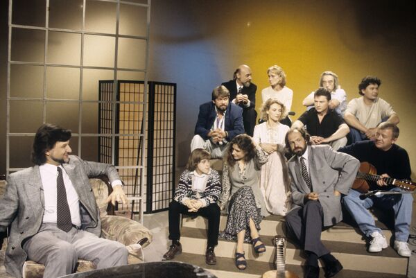 Лукашенко поздравил народного артиста России Алексея Рыбникова с юбилеем - Sputnik Беларусь