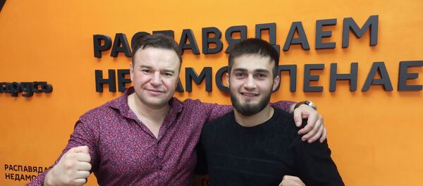 Будто бетонный блок на тебе лежит: боец ММА о спарринге с Хабибом - Sputnik Беларусь