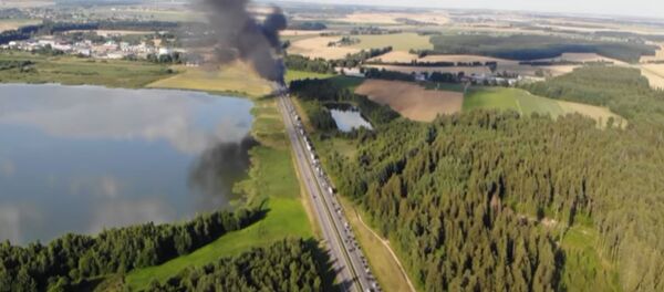 Фура горела на трассе М1 под Дзержинском - Sputnik Беларусь