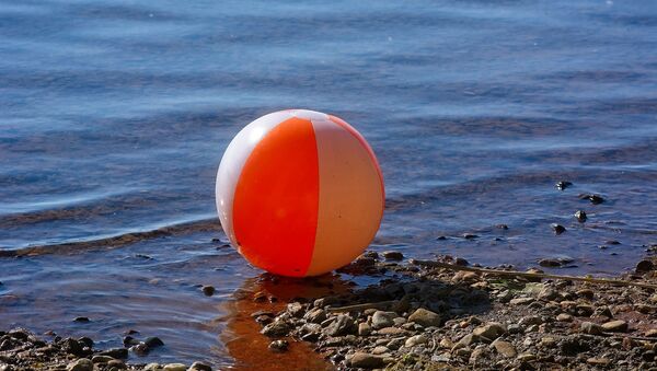 Мяч на воде - Sputnik Беларусь
