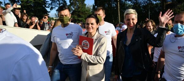 Кандидат в президенты Светлана Тихановская с Марией Колесниковой Кандидат в президенты Светлана Тихановская с Марией Колесниковой - Sputnik Беларусь