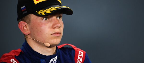 Российский гонщик Роберт Шварцман - Sputnik Беларусь