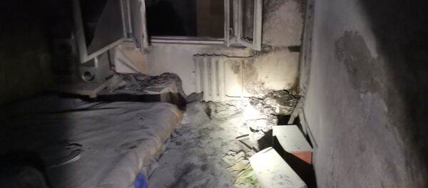 Возгорание случилось на седьмом этаже девятиэтажного здания общежития КУП ЖРЭУ Ленинского района Могилева по улице Кедровой - Sputnik Беларусь