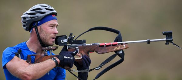 Белорусский биатлонист Сергей Бочарников Белорусский биатлонист Сергей Бочарников - Sputnik Беларусь