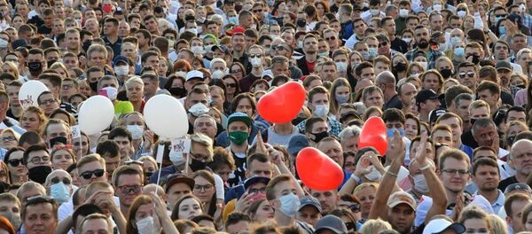 Митинг-концерт в столичном парке - основное предвыборное мероприятие объединенного штаба - Sputnik Беларусь