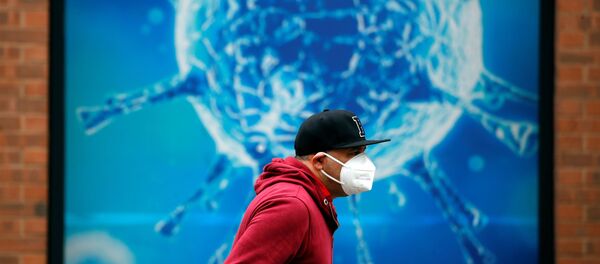 Мужчина в защитной маске Мужчина в защитной маске - Sputnik Беларусь