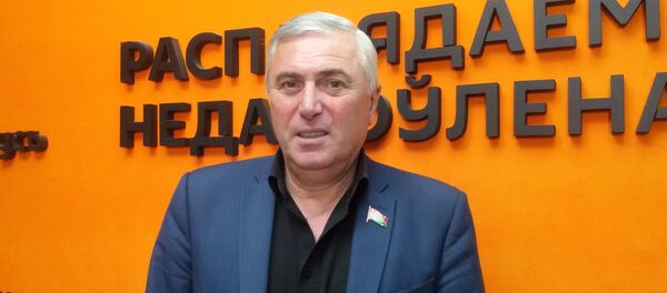 Депутат Палаты Представителей, тележурналист Тенгиз Думбадзе - Sputnik Беларусь