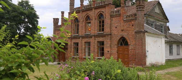 Сядзіба Бохвіцаў у вёсцы Флер'янава Ляхавіцкага раёна - Sputnik Беларусь