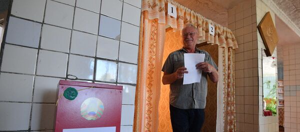Избирательный участок в деревне Протасы Октябрьского района Гомельской области - Sputnik Беларусь