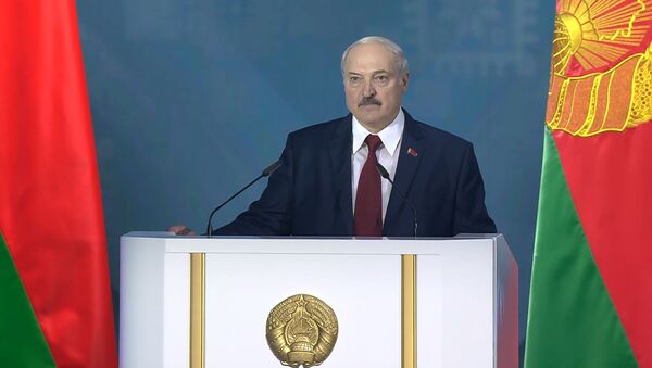 О чем Лукашенко говорил в послании к парламенту и народу - видео - Sputnik Беларусь