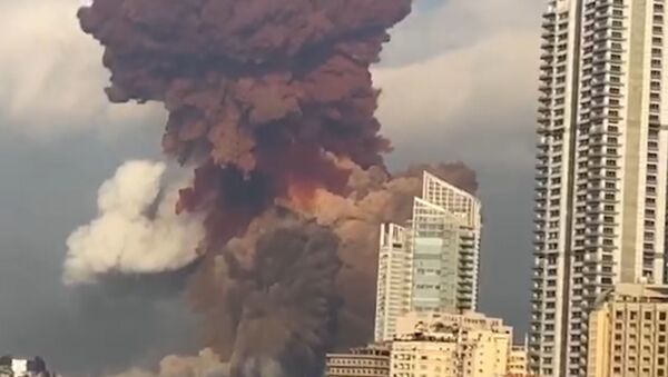 Момент страшного взрыва в Бейруте попал на видео - Sputnik Беларусь