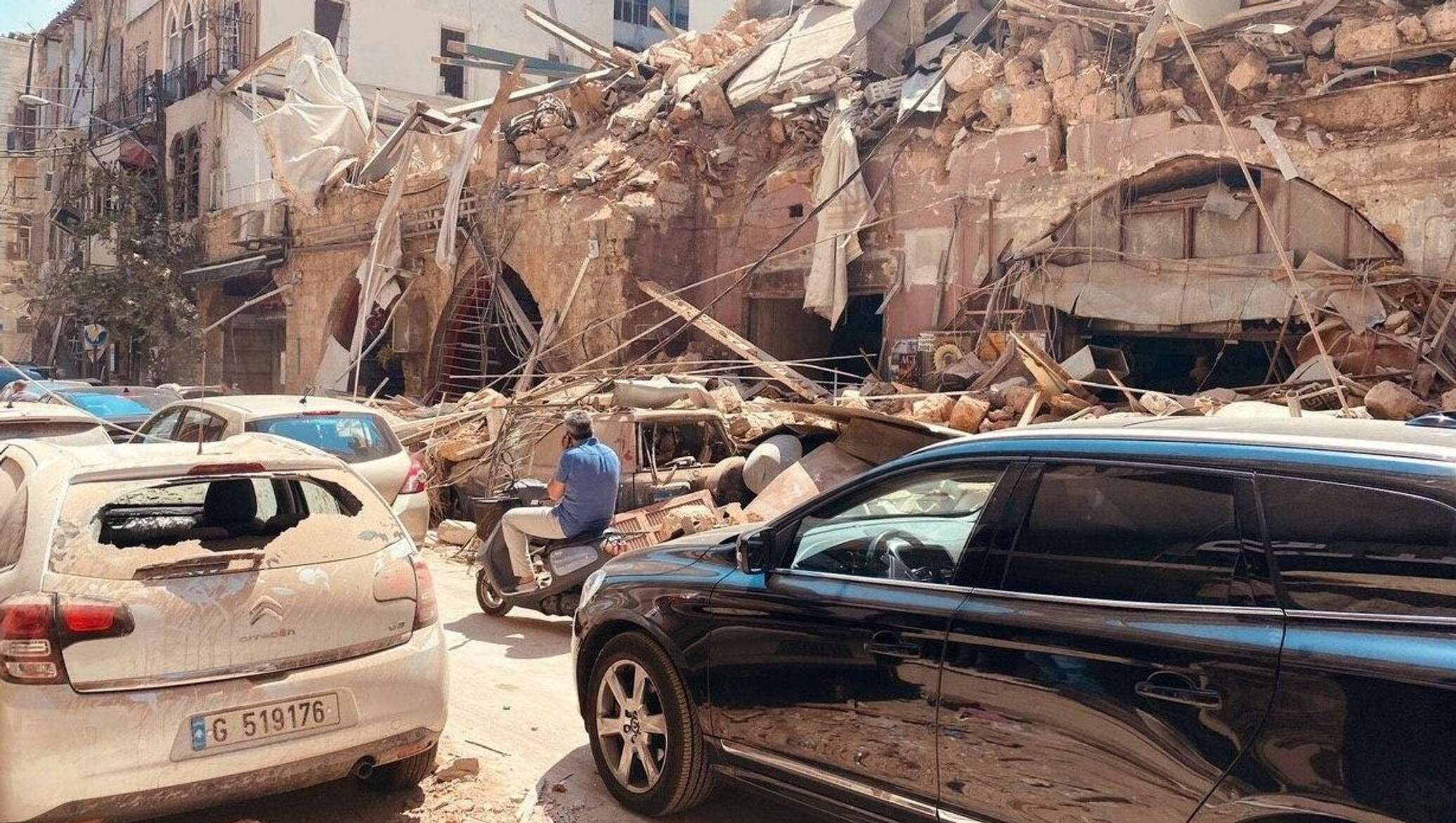 Бейрут сколько. Ливан Бейрут взрыв 4 августа 2020.