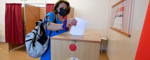 Датэрміновае галасаванне на выбарах прэзідэнта 2020 у Мінску Датэрміновае галасаванне на выбарах прэзідэнта 2020 у Мінску - Sputnik Беларусь