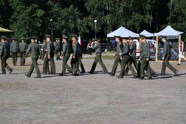 День железнодорожных войск готовятся праздновать в парке Дружбы народов - Sputnik Беларусь