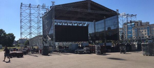 Демонтаж сцены на Немиге - Sputnik Беларусь