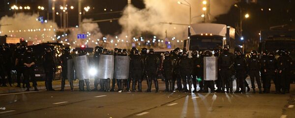 МВД взяло под контроль ситуацию в Минске и других областных городах МВД взяло под контроль ситуацию в Минске и других областных городах - Sputnik Беларусь