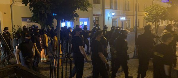 Перекрытые улицы во время протестов в Гродно 9 августа Перекрытые улицы во время протестов в Гродно 9 августа - Sputnik Беларусь