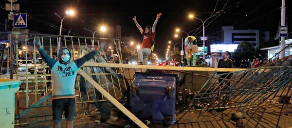 Протесты и беспорядки в Минске после президентских выборов Протесты и беспорядки в Минске после президентских выборов - Sputnik Беларусь