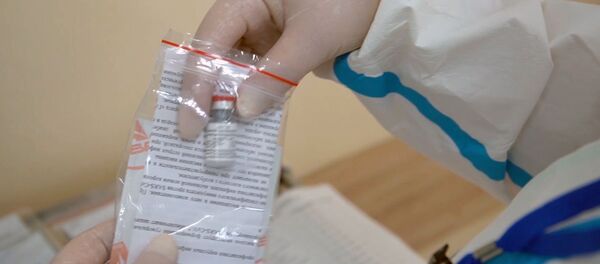 Першая ў свеце вакцына ад каронавіруса зарэгістраваная ў Расіі - Sputnik Беларусь