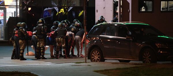 Задержания на третий день протестов в Минске - Sputnik Беларусь