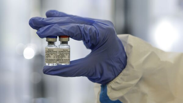 Вакцина против новой коронавирусной инфекции впервые в мире была зарегистрирована в России 11 августа - Sputnik Беларусь