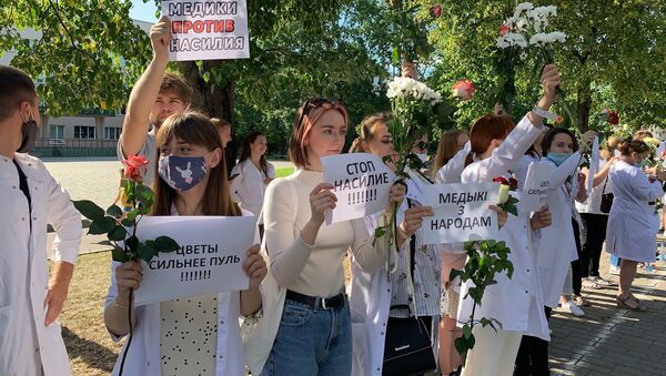 Акция против насилия в Гродно 13 августа - Sputnik Беларусь