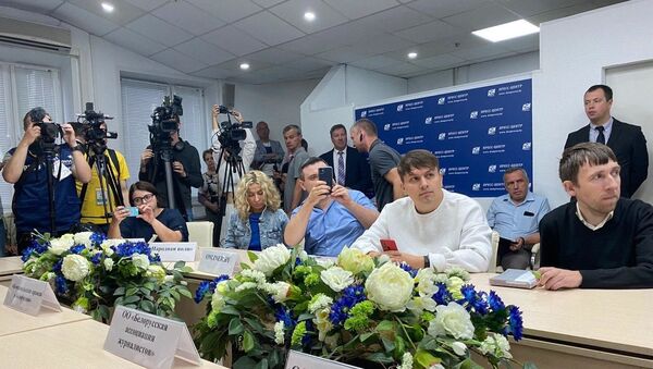 Встреча министра информации Луцкого с журналистами - Sputnik Беларусь