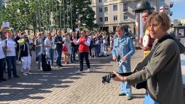 Музыканты в Минске вышли на мирные акции протеста  - Sputnik Беларусь