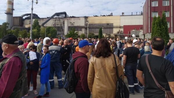 Работники БМЗ вышли на акцию протеста - Sputnik Беларусь