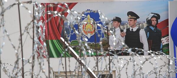 На Окрестина повторно задержали двух человек - Sputnik Беларусь