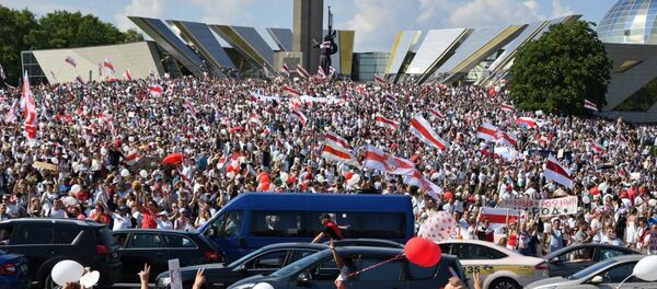 Акция протеста возле стелы Минск - город-герой - Sputnik Беларусь