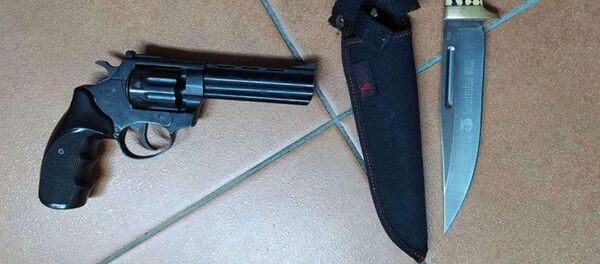 Изъятые у задержанного предметы - Sputnik Беларусь