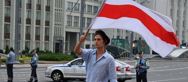 Акцыі пратэсту і мітынгі за Лукашэнку. Чым запомніўся чацвер - відэа Акцыі пратэсту і мітынгі за Лукашэнку. Чым запомніўся чацвер - відэа - Sputnik Беларусь