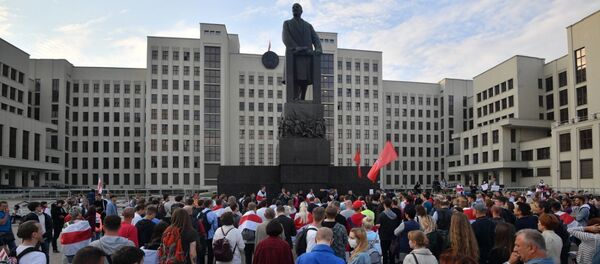 Акция протеста у Дома правительства в Минске - Sputnik Беларусь