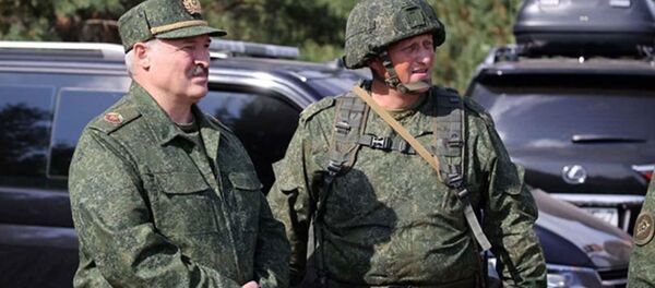 Президент Беларуси Александр Лукашенко в Гродно на учениях - Sputnik Беларусь