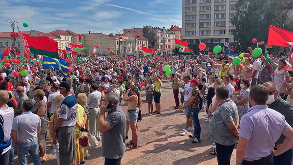 Митинг в поддержку Александра Лукашенко прошел в Гродно – видео  - Sputnik Беларусь