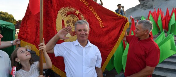 В Бресте прошел митинг в поддержку Лукашенко В Бресте прошел митинг в поддержку Лукашенко - Sputnik Беларусь